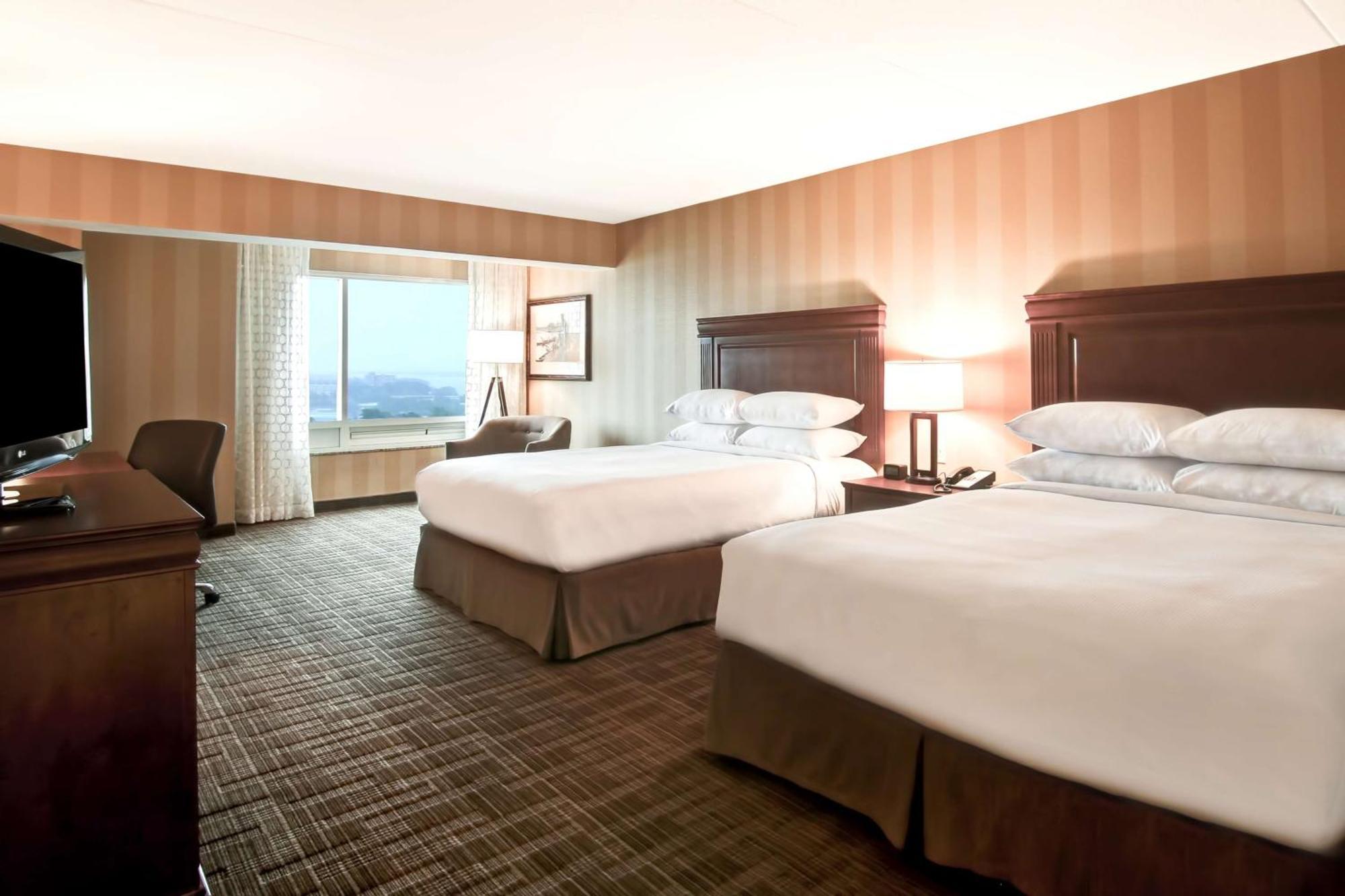 Doubletree Fallsview Resort & Spa By Hilton - Niagara Falls Esterno foto